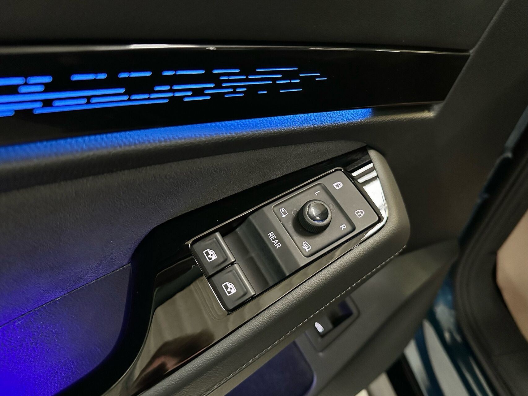 Blå VW ID.7 fra 2023