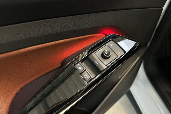 Hvid VW ID.4 fra 2021