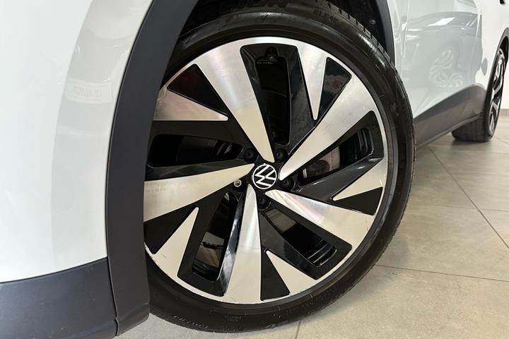 Hvid VW ID.4 fra 2021