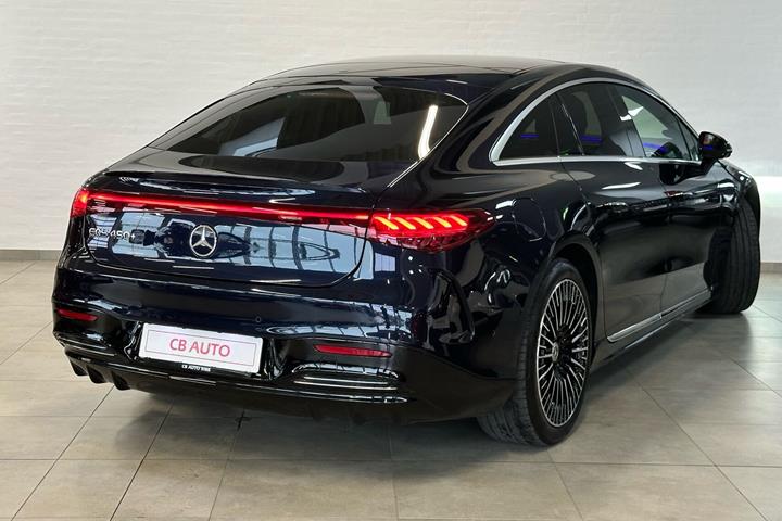 Blå Mercedes EQS 450+ fra 2021