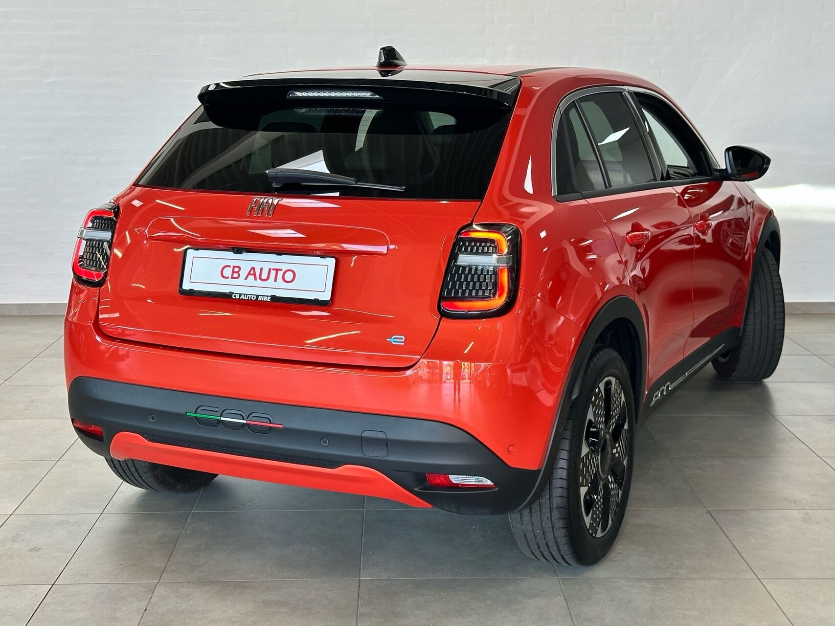 Orange Fiat 600e fra 2024