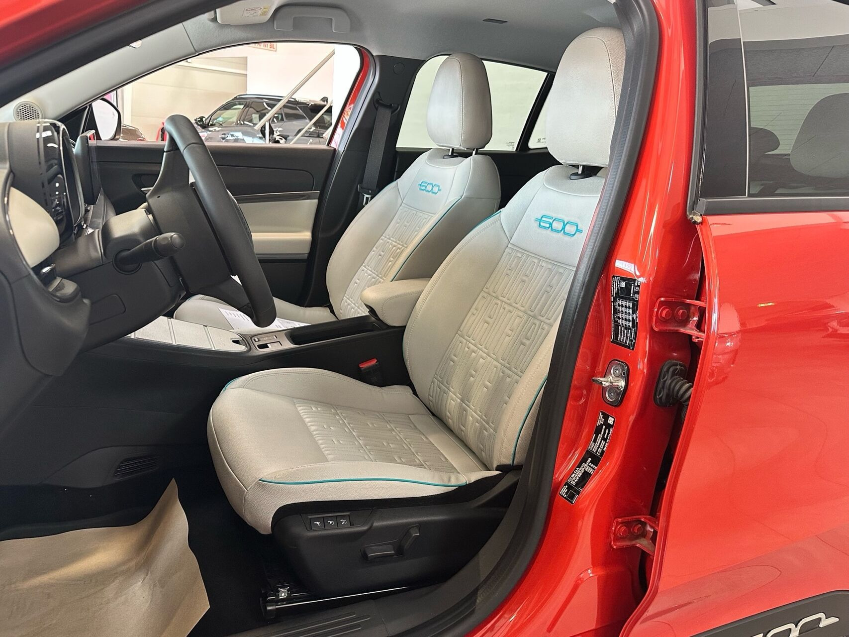 Orange Fiat 600e fra 2024