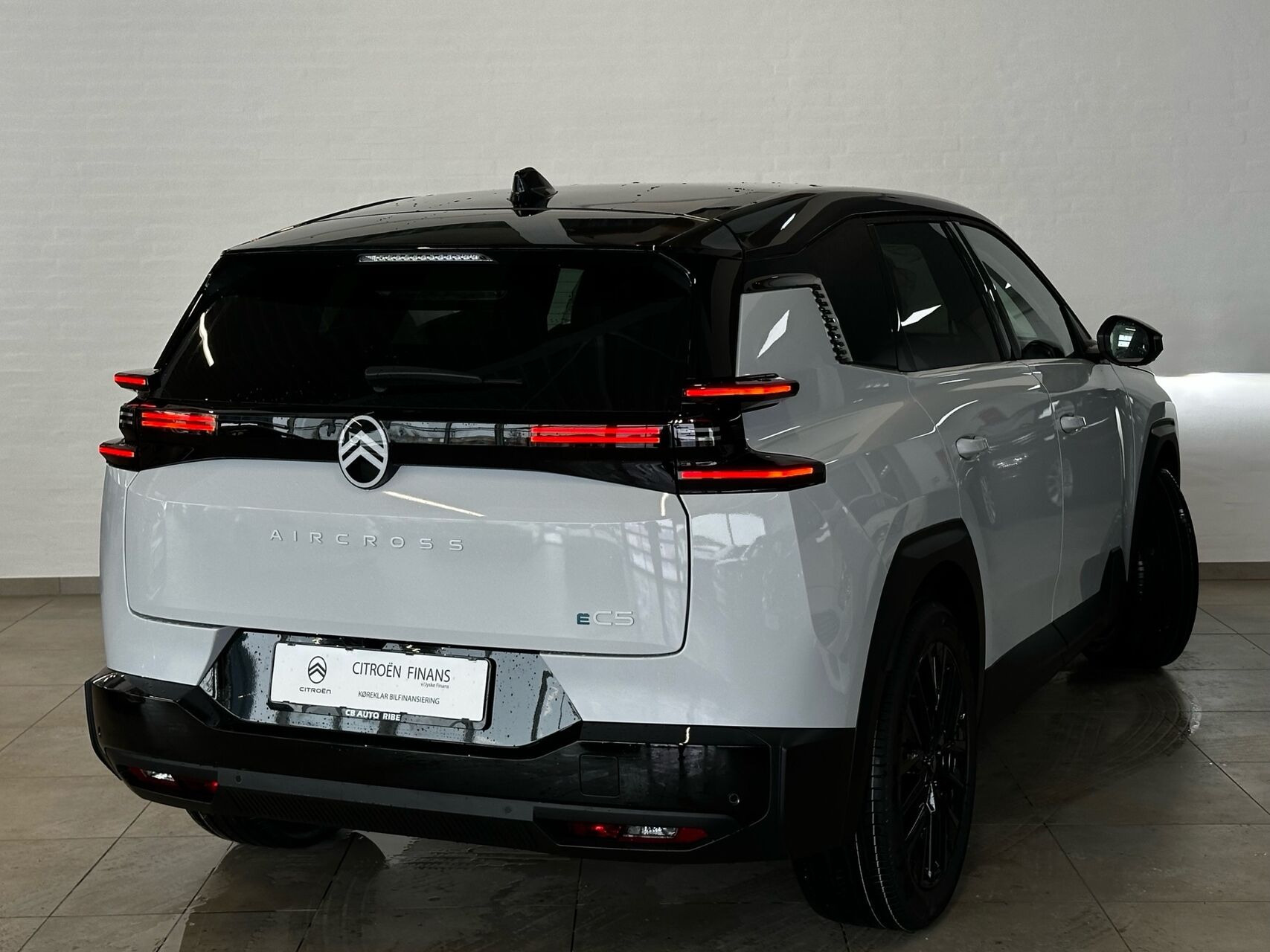 Hvid Citroën ë-C5 Aircross fra 2026