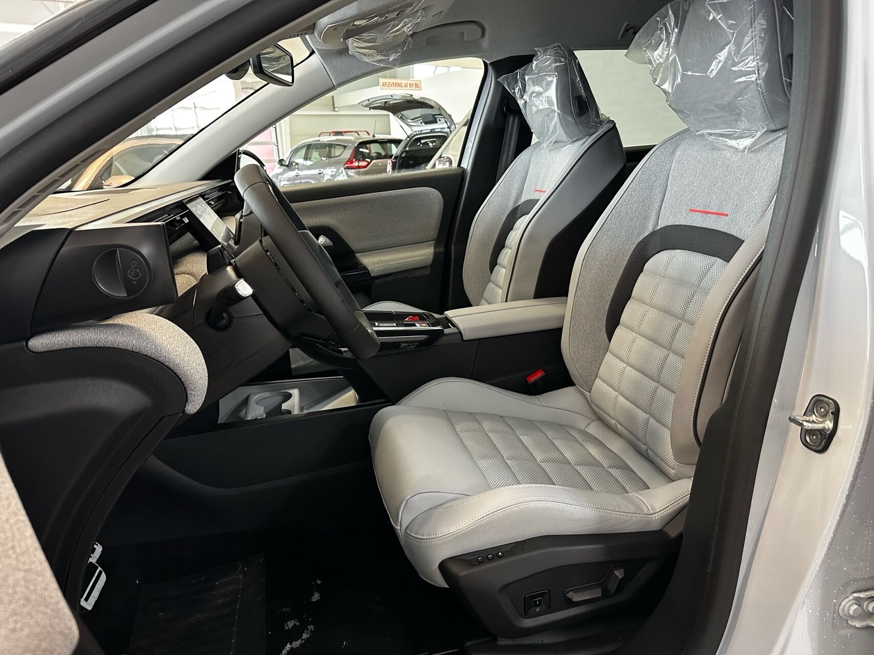 Hvid Citroën ë-C5 Aircross fra 2026