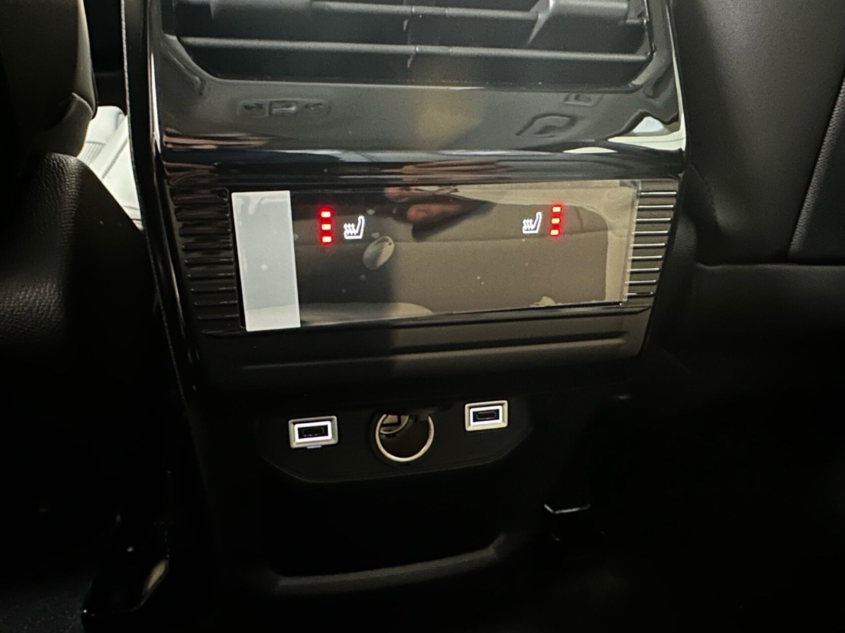 Hvid Citroën ë-C5 Aircross fra 2026