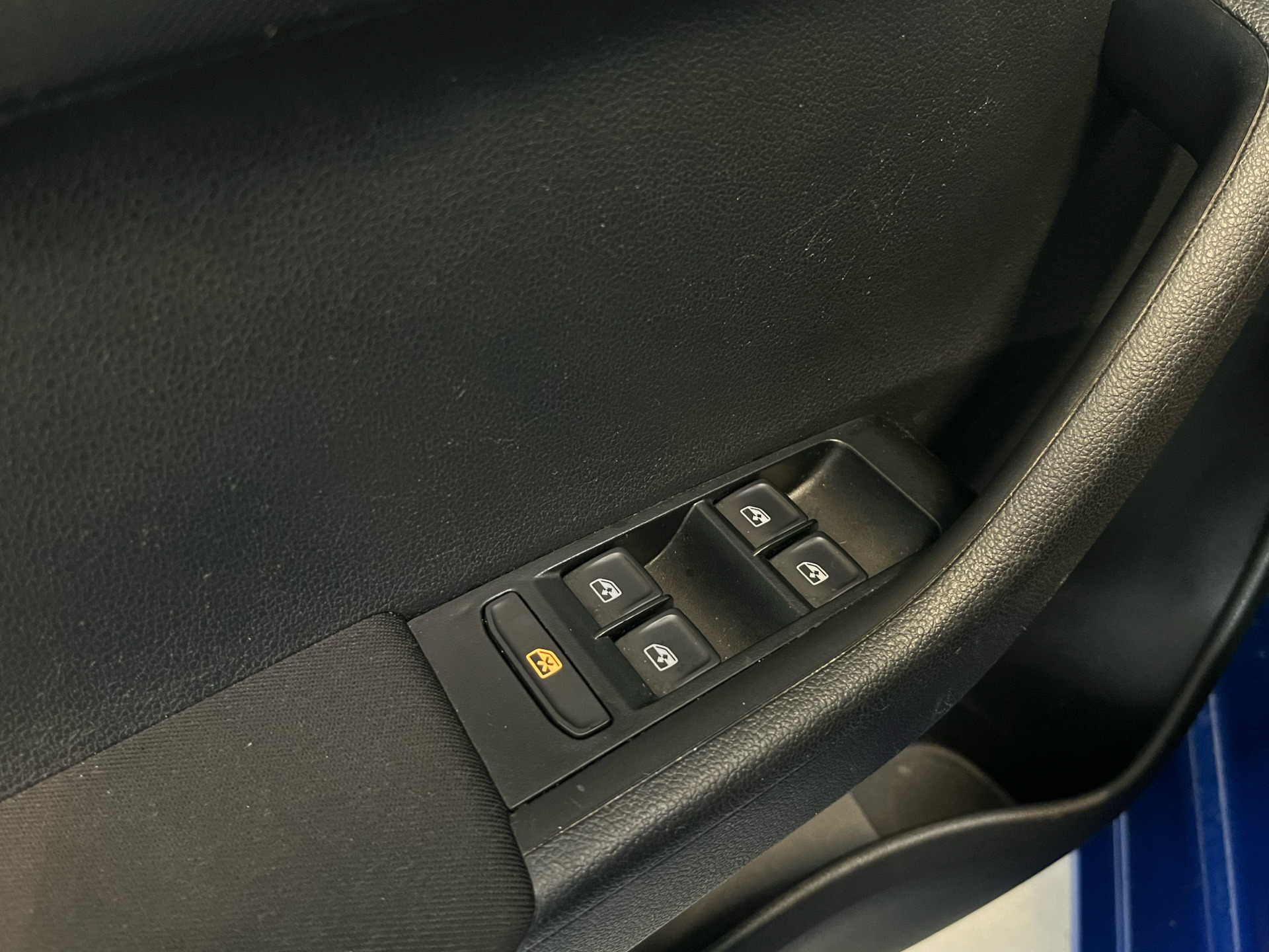 Blå Skoda Fabia fra 2018
