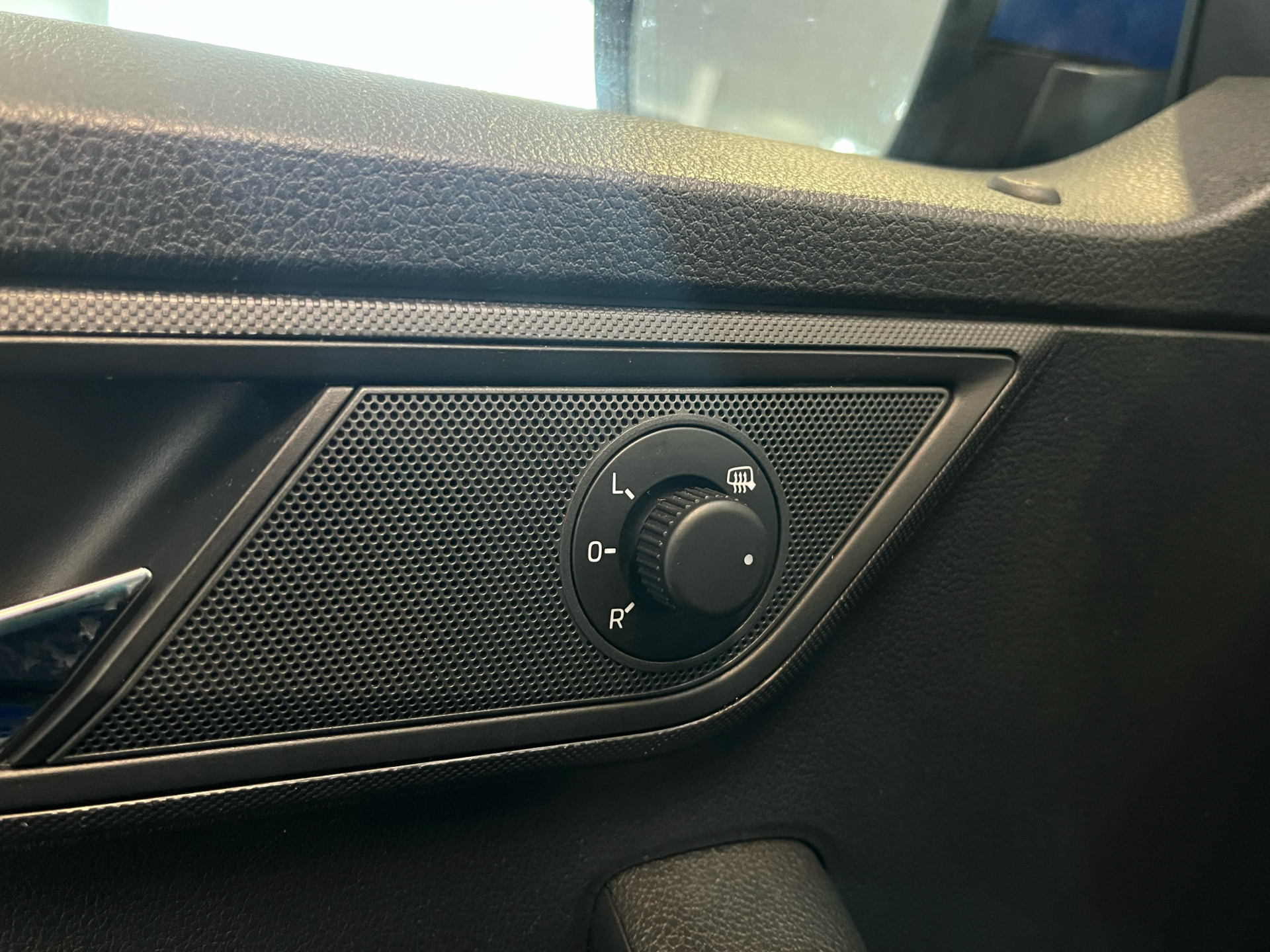 Blå Skoda Fabia fra 2018