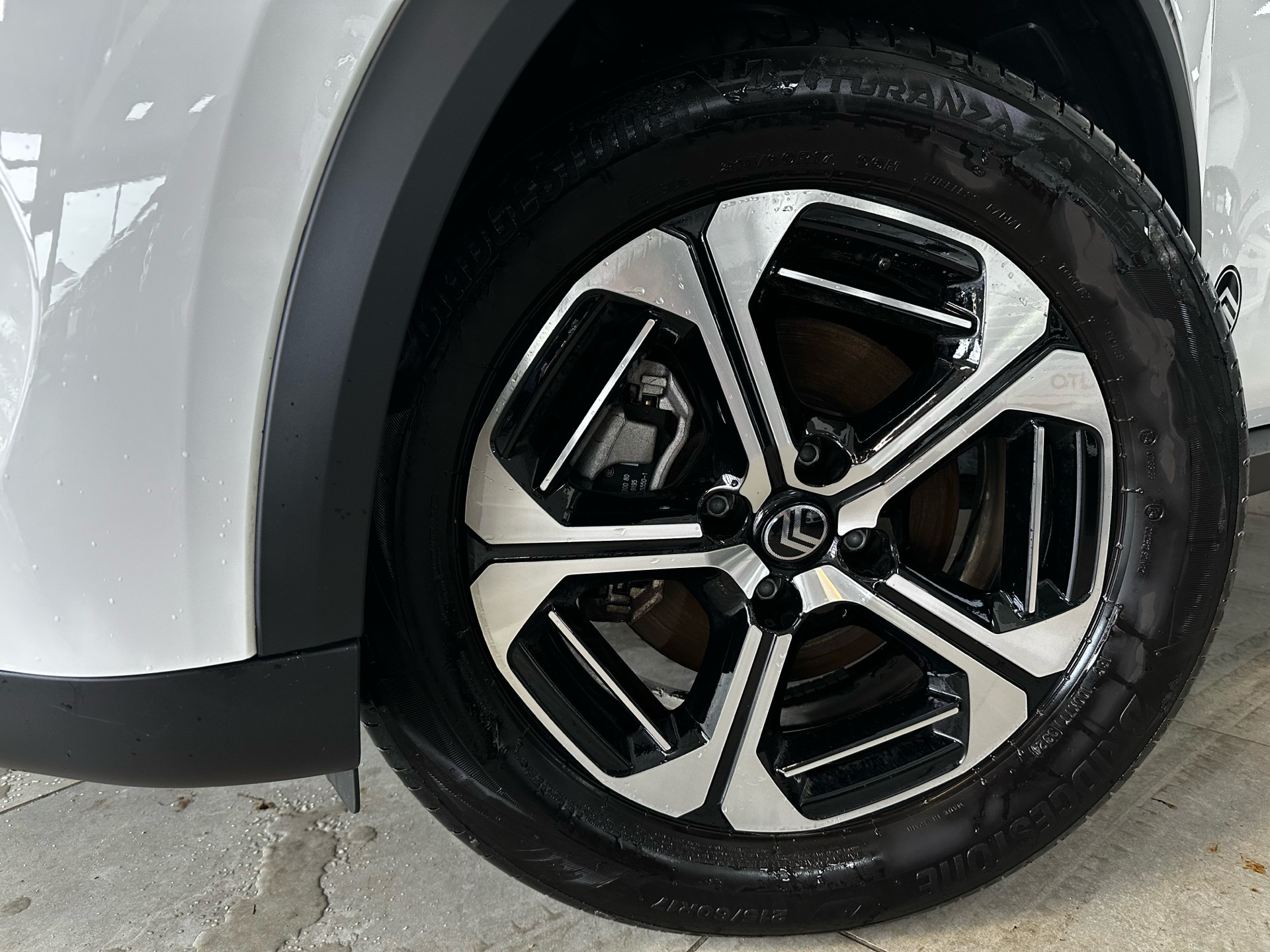 Hvid Citroën e-C3 Aircross fra 2025