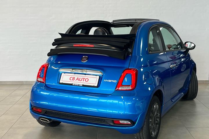 Blå Fiat 500C fra 2021