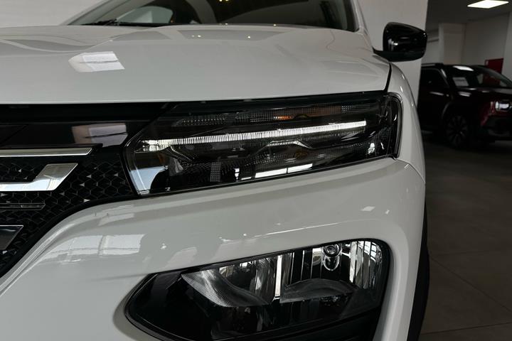 Hvid Dacia Spring fra 2023