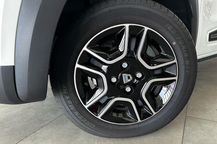 Hvid Dacia Spring fra 2023