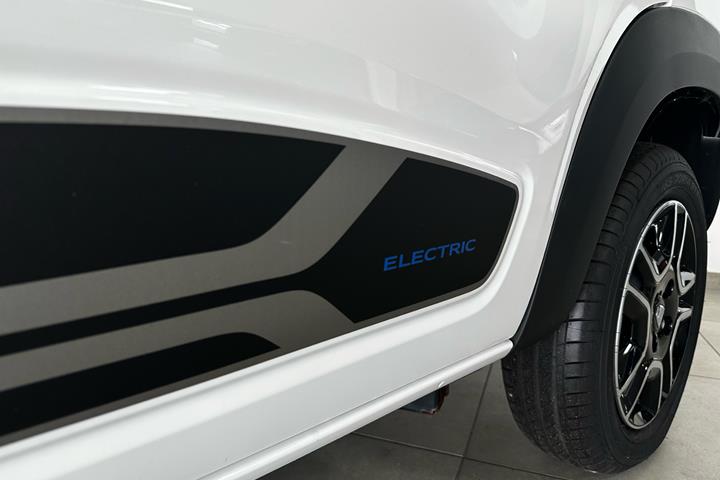 Hvid Dacia Spring fra 2023