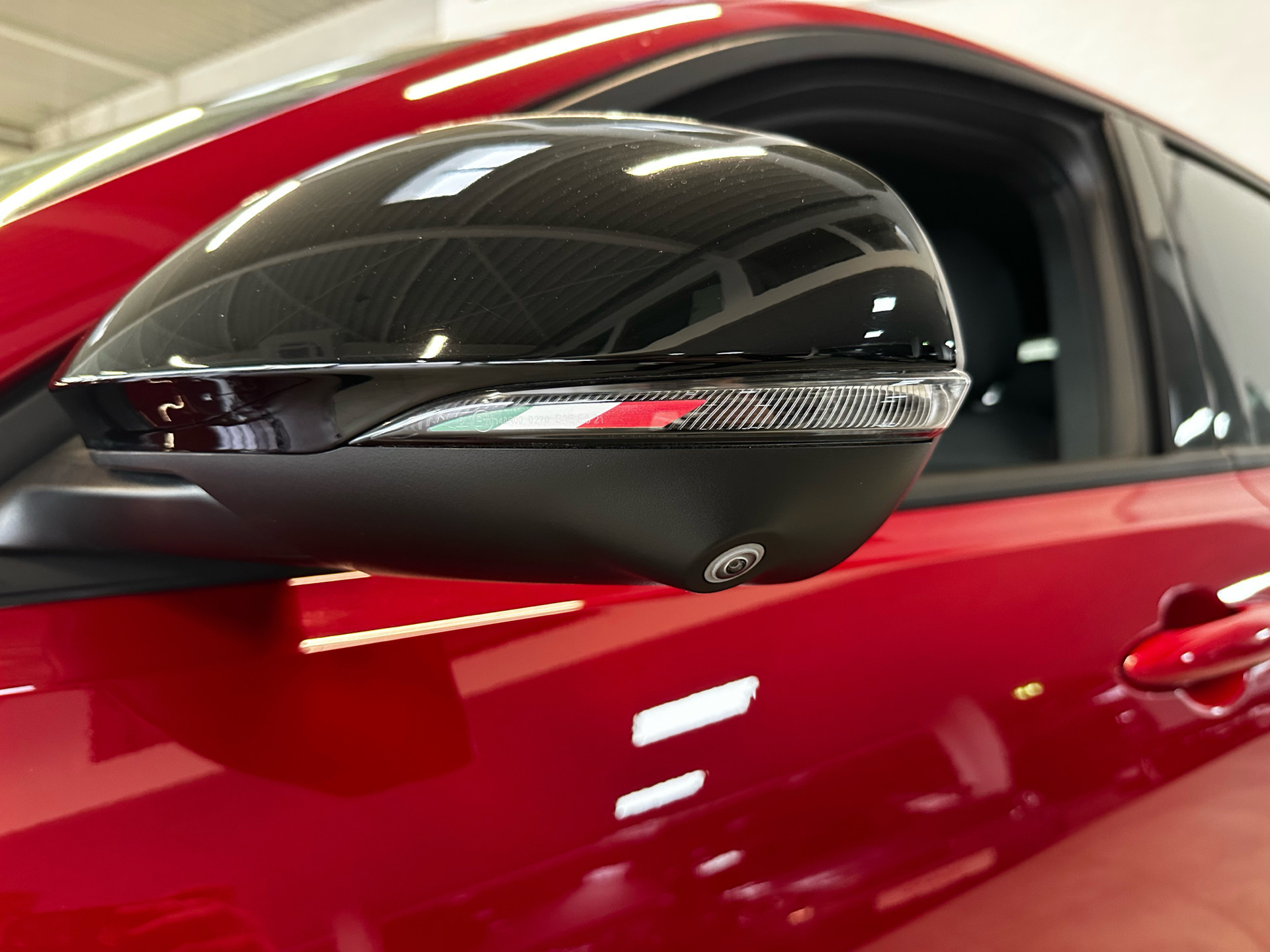 Rød Alfa Romeo Tonale fra 2023
