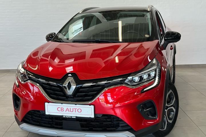 Rød Renault Captur fra 2022