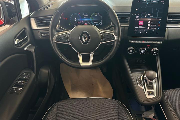 Rød Renault Captur fra 2022