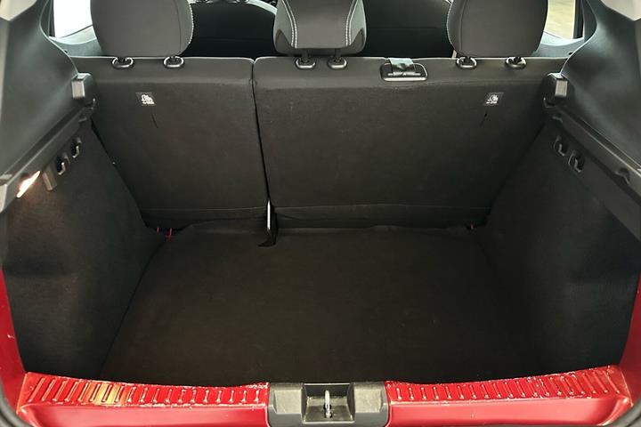 Rød Dacia Sandero fra 2022