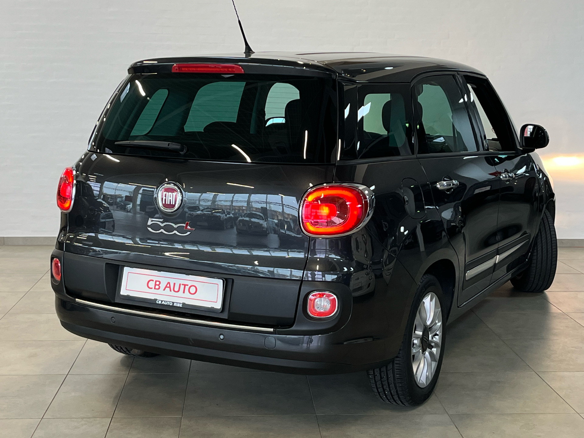 Sort Fiat 500L Living fra 2017