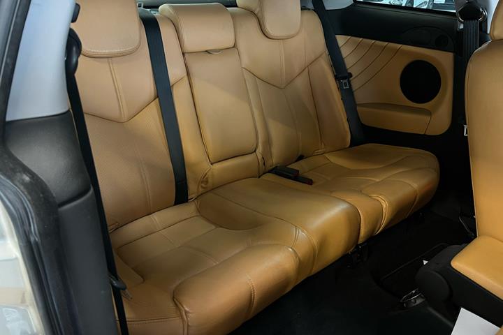 Grå Alfa Romeo GT fra 2005