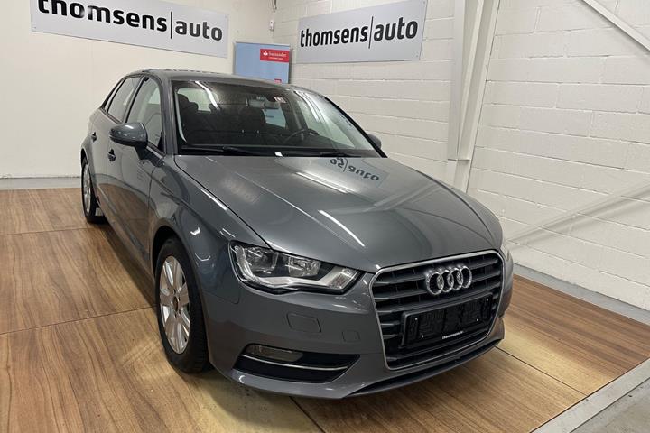 Grå Audi A3 fra 2016