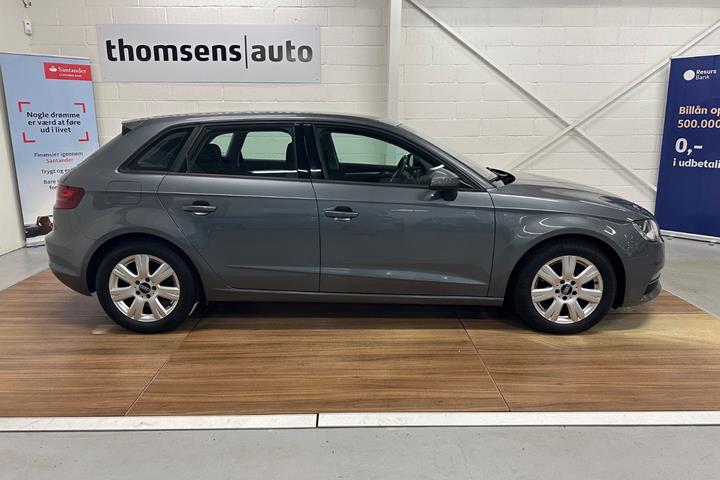 Grå Audi A3 fra 2016