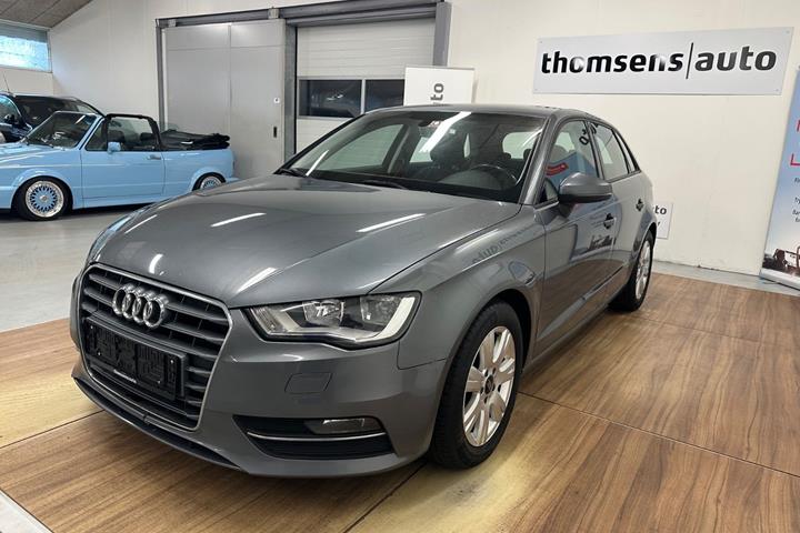 Grå Audi A3 fra 2016