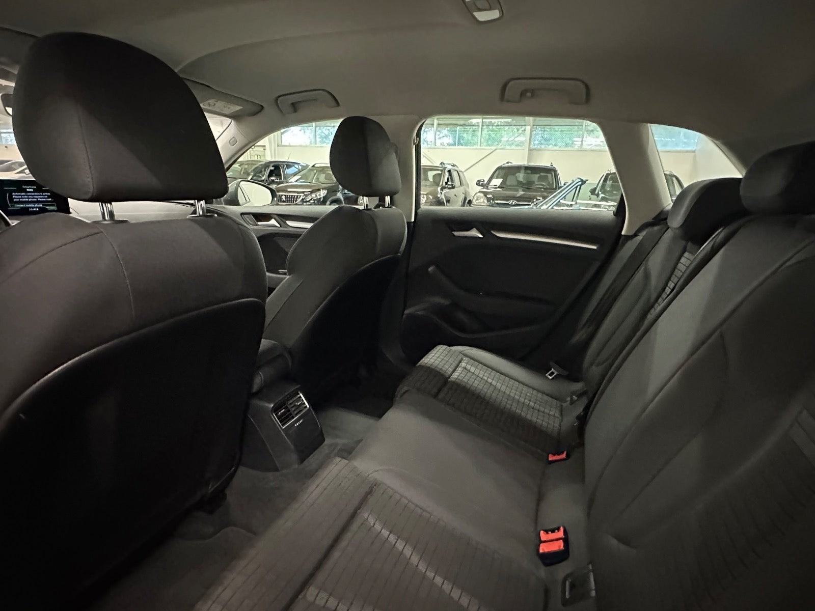 Grå Audi A3 fra 2016