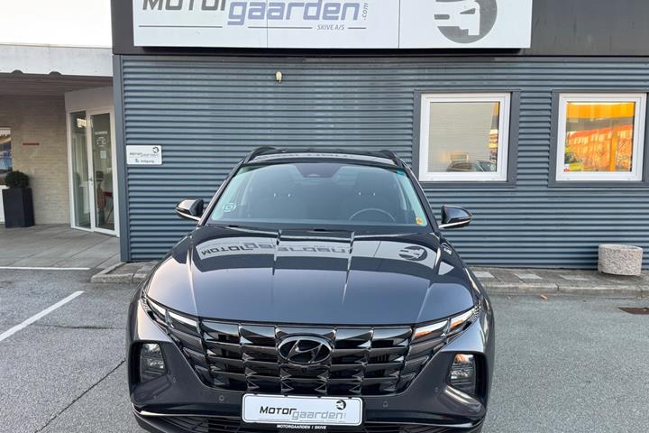 Grå Hyundai Tucson fra 2022