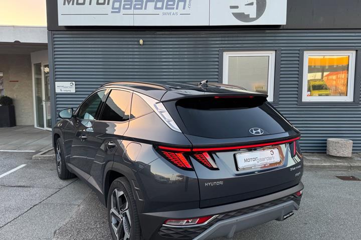 Grå Hyundai Tucson fra 2022