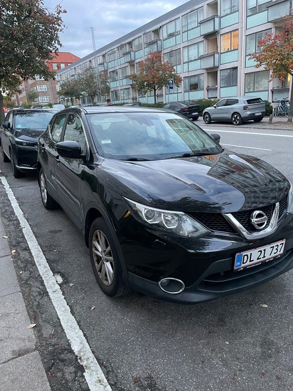 Nissan Qashqai DIG-T 115 SUV 2WD 6 M/T