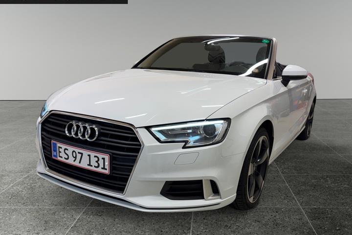 Hvid Audi A3 fra 2018 set udefra