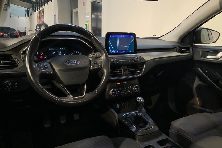 Grå Ford Focus fra 2019