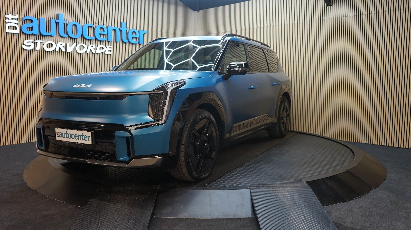 Blå Kia EV9 fra 2024