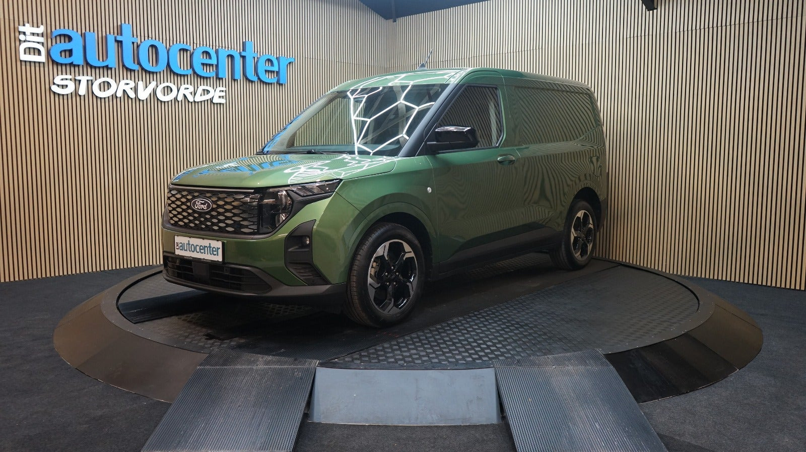 Ford E-Transit Courier 43 Limited