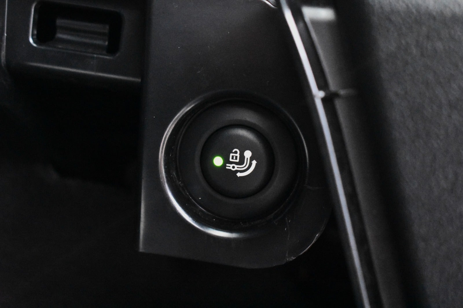 Grå BMW iX3 fra 2022