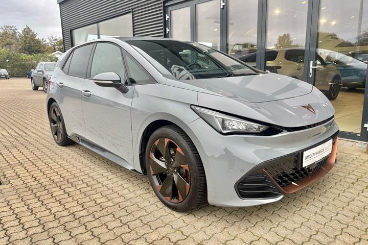 Grå Cupra Born fra 2024