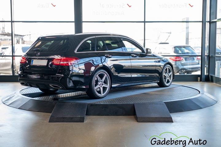 Sort Mercedes C220 d fra 2017