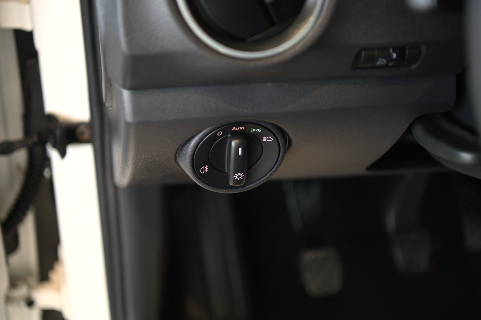 Hvid VW UP! fra 2019