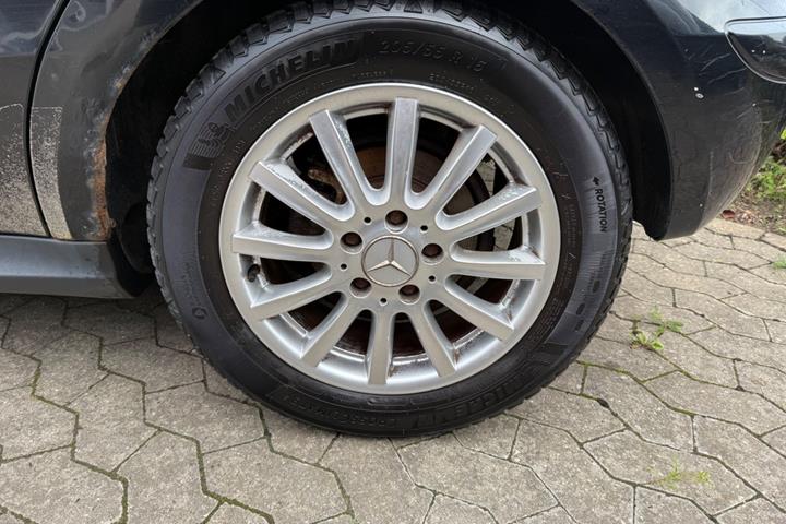 Sort Mercedes A150 fra 2006