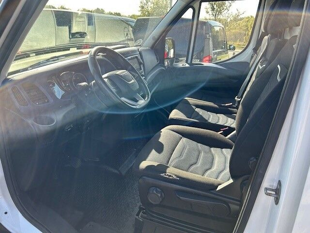 Hvid Iveco Daily fra 2022