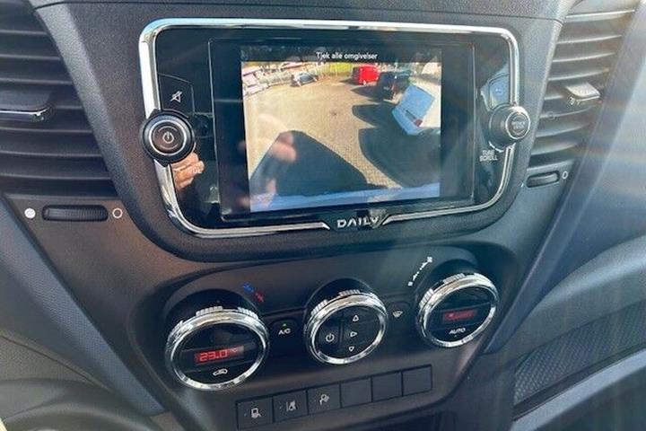 Hvid Iveco Daily fra 2022