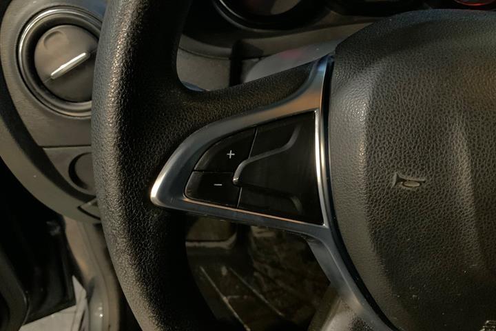 Grå Dacia Lodgy fra 2019
