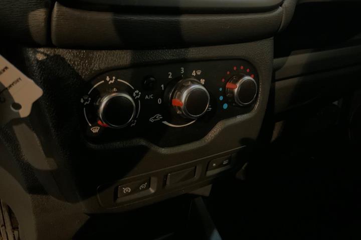 Grå Dacia Lodgy fra 2019