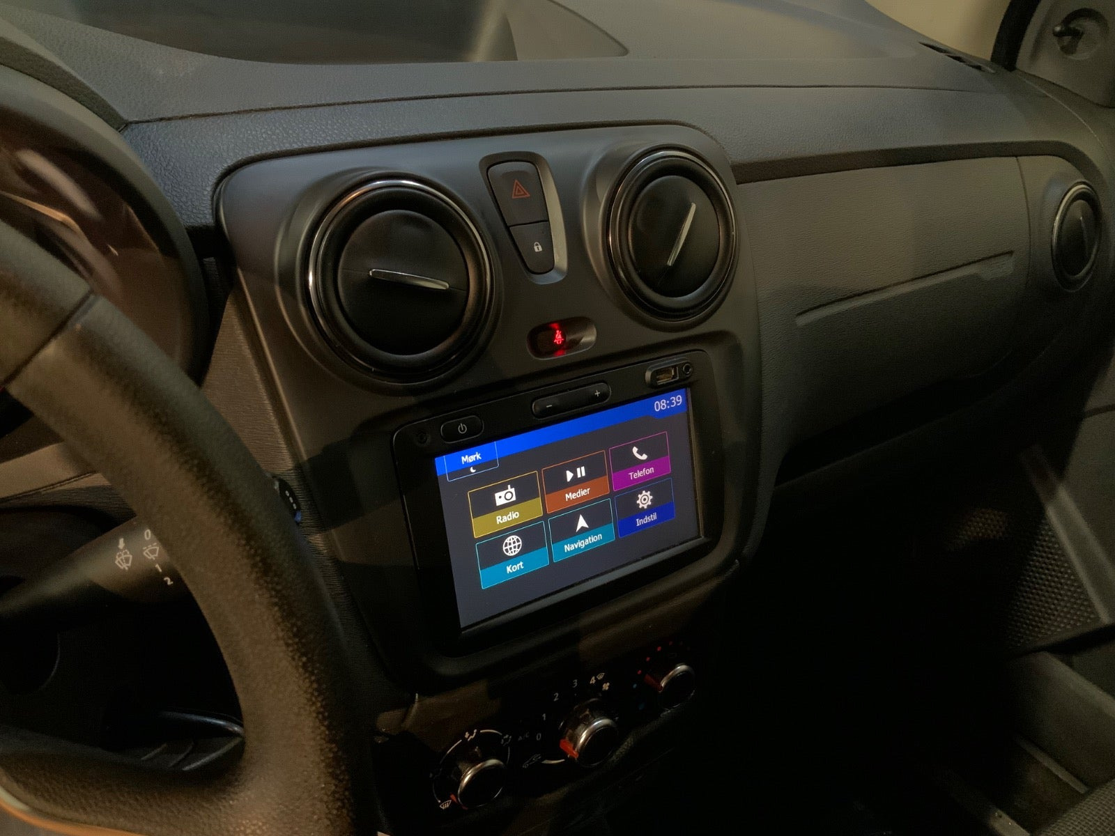 Grå Dacia Lodgy fra 2019