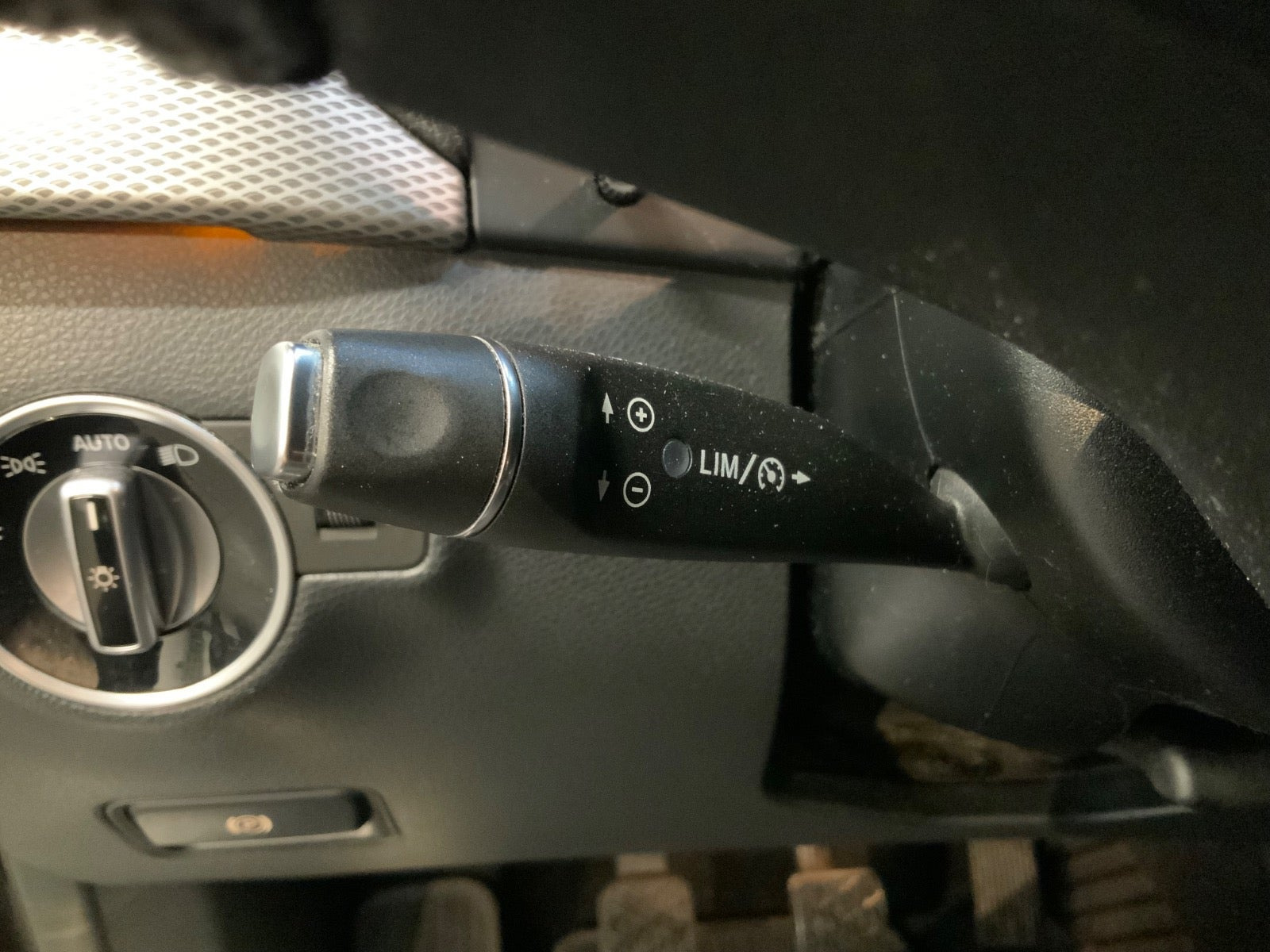 Sort Mercedes B180 d fra 2016