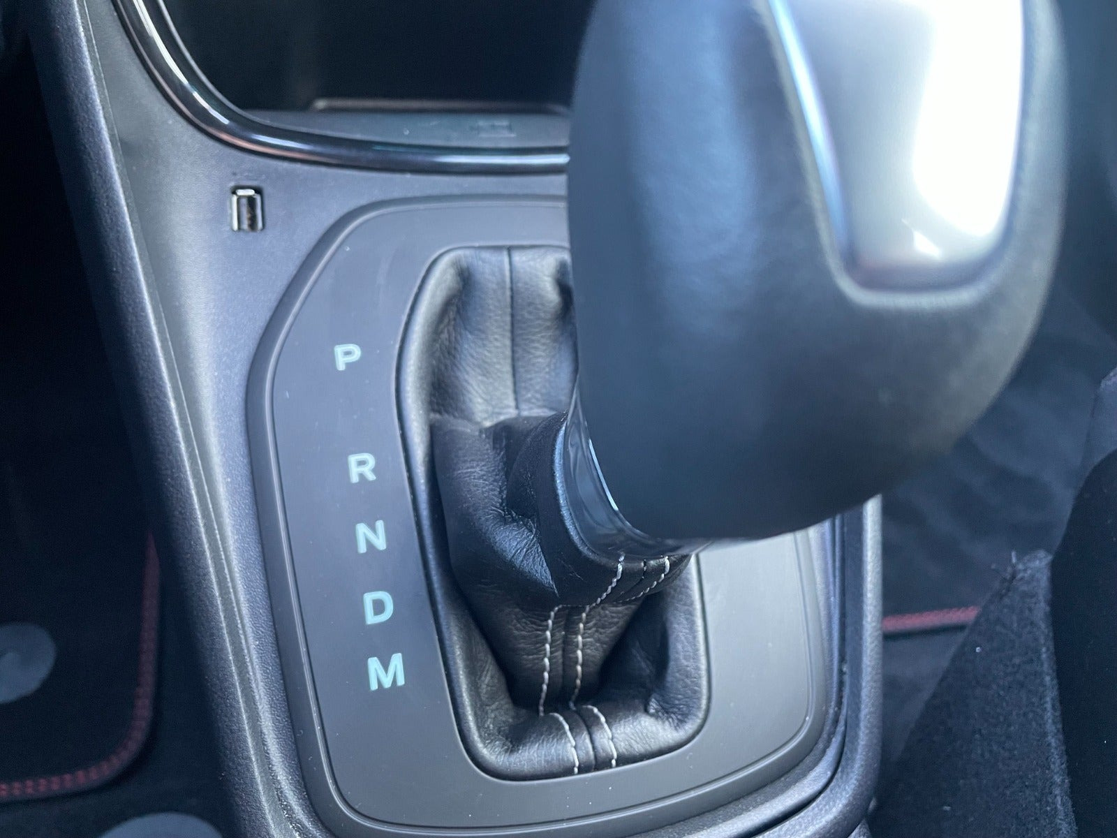 Grå Ford Puma fra 2021