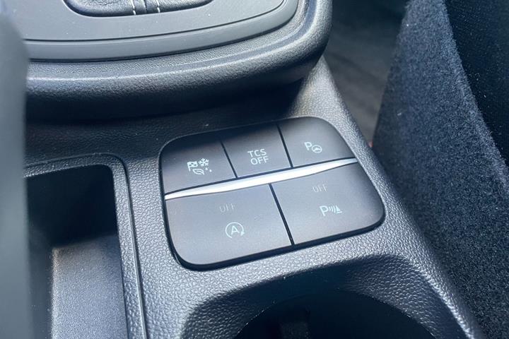 Grå Ford Puma fra 2021