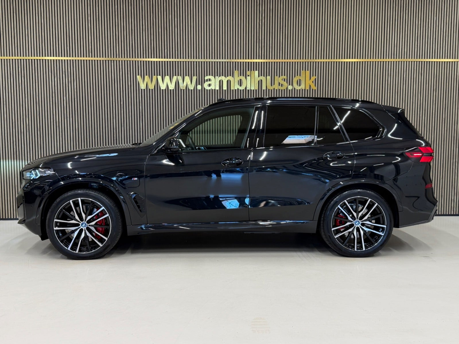 Sort BMW X5 fra 2025