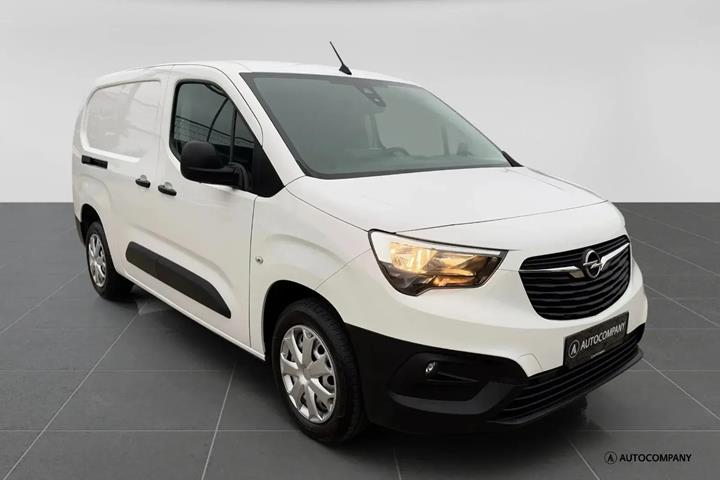 Hvid Opel Combo fra 2022