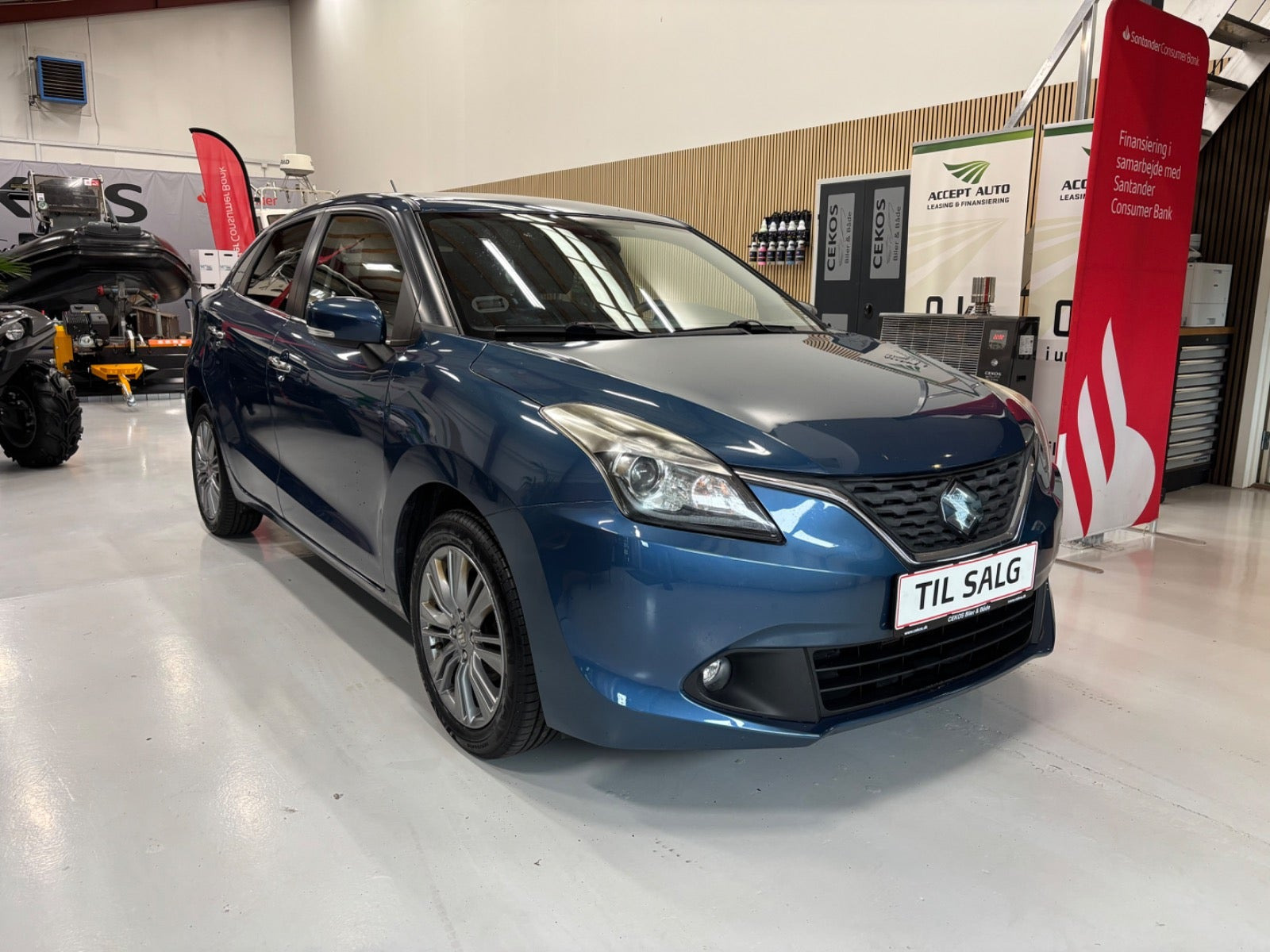 Blå Suzuki Baleno fra 2018