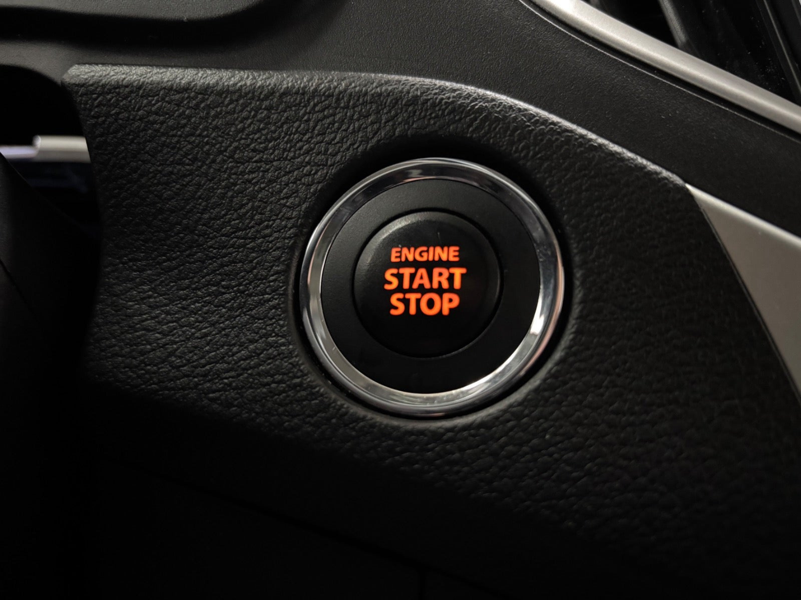 Blå Suzuki Baleno fra 2018